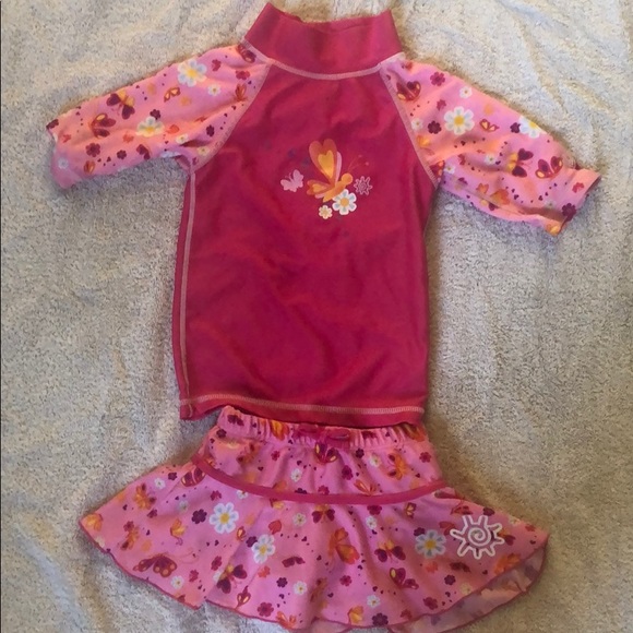 UV two piece swim set. 2T - Picture 1 of 2